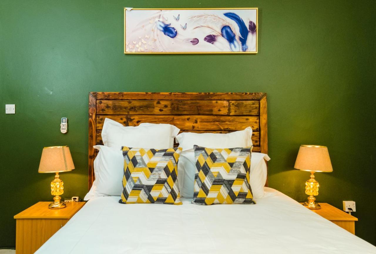 Birdville Bnb Guest House Gaborone Dış mekan fotoğraf