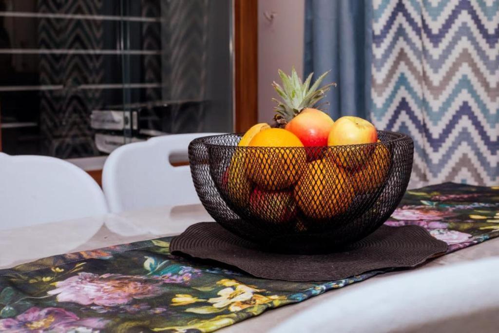Birdville Bnb Guest House Gaborone Dış mekan fotoğraf