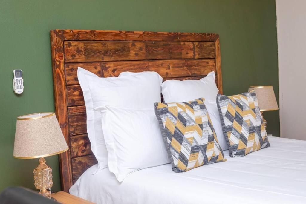 Birdville Bnb Guest House Gaborone Dış mekan fotoğraf