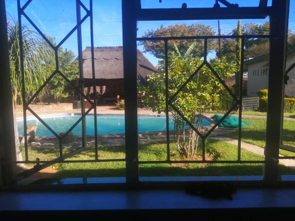 Birdville Bnb Guest House Gaborone Dış mekan fotoğraf